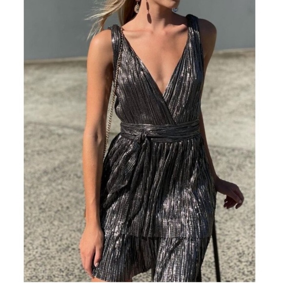 Sabina Musayev Alma Mini Dress In Black Metallic. Pre-Owned. No Belt Included. - Picture 7 of 13